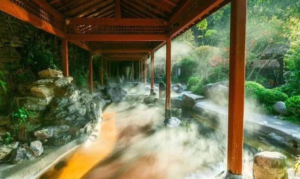 云南十大温泉，云南必泡10大温泉地推荐 云南温泉度假村推荐
