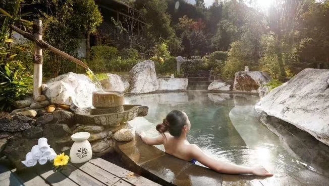 泡温泉不？云南必泡10大温泉，你要不要来看看哦！