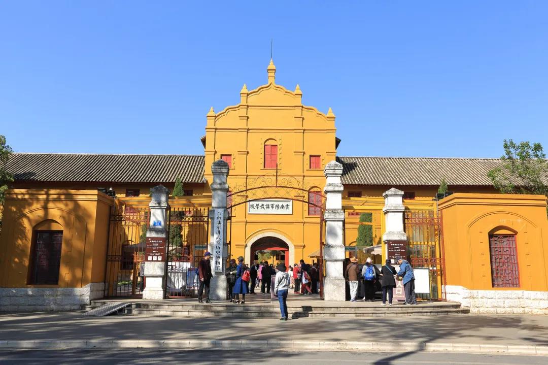 周末去一趟建水开启一场特别的美食之旅。