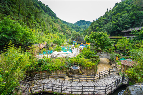 云南十大温泉，云南必泡10大温泉地推荐 云南温泉度假村推荐