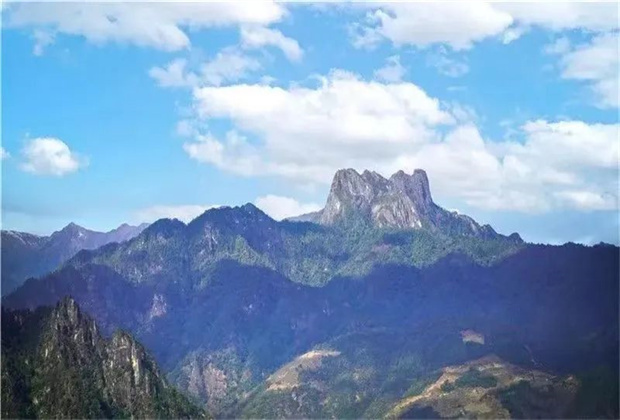 怒江旅行社 怒江旅游 怒江旅行社带你游览美景---怒江皇冠山