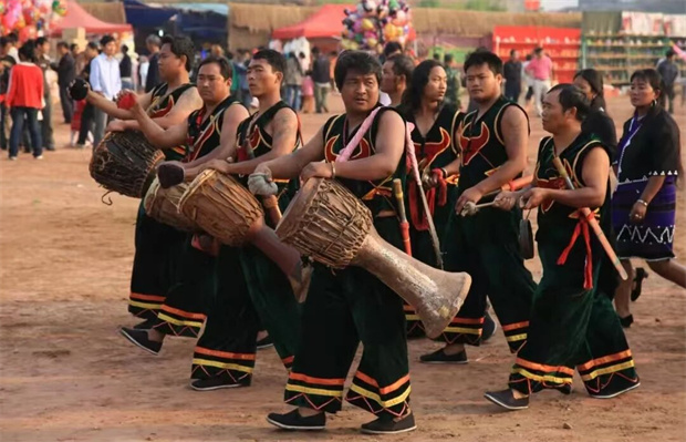 临沧旅游：2026佤族司岗里摸你黑狂欢节终极攻略！5天5夜，狂欢不重样！